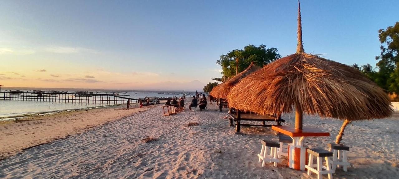 Ekas Beach Guesthouse And Restaurant Exterior photo